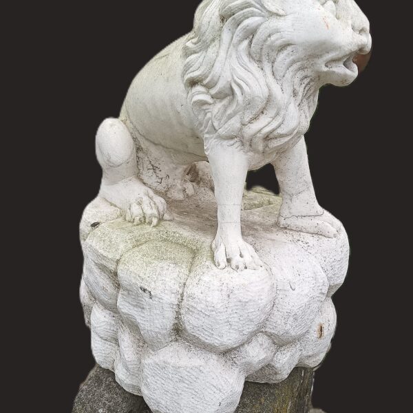 LEONE IN MARMO XVIII SECOLO